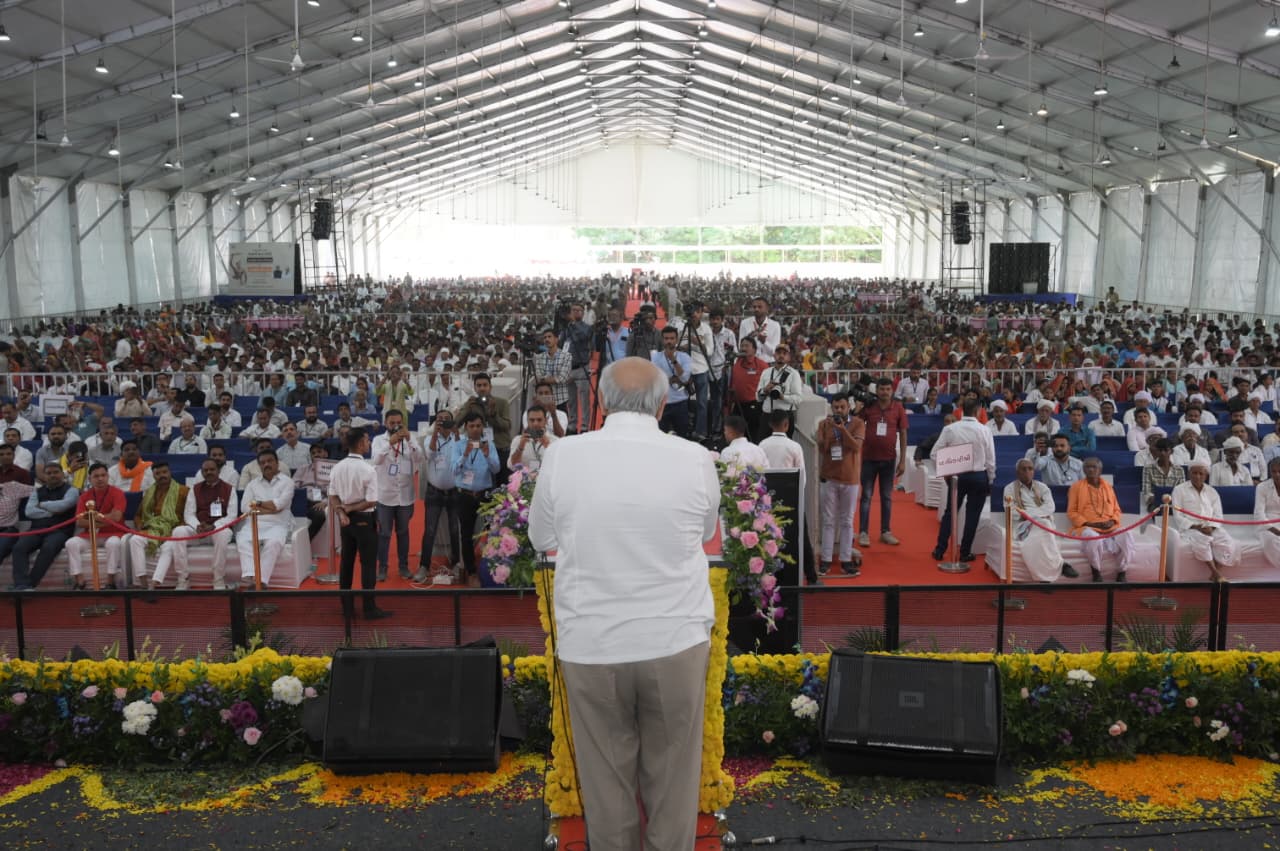 मुख्यमंत्री ने जनजातीय गौरव यात्रा को रवाना किया