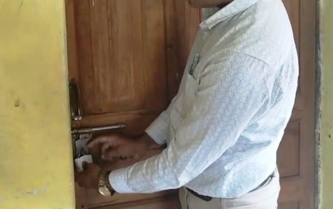 शहपुरा में सीएमओ ने किये दो क्लीनिक सील, बिना डिग्री के किया जा रहा था मरीजों का इलाज