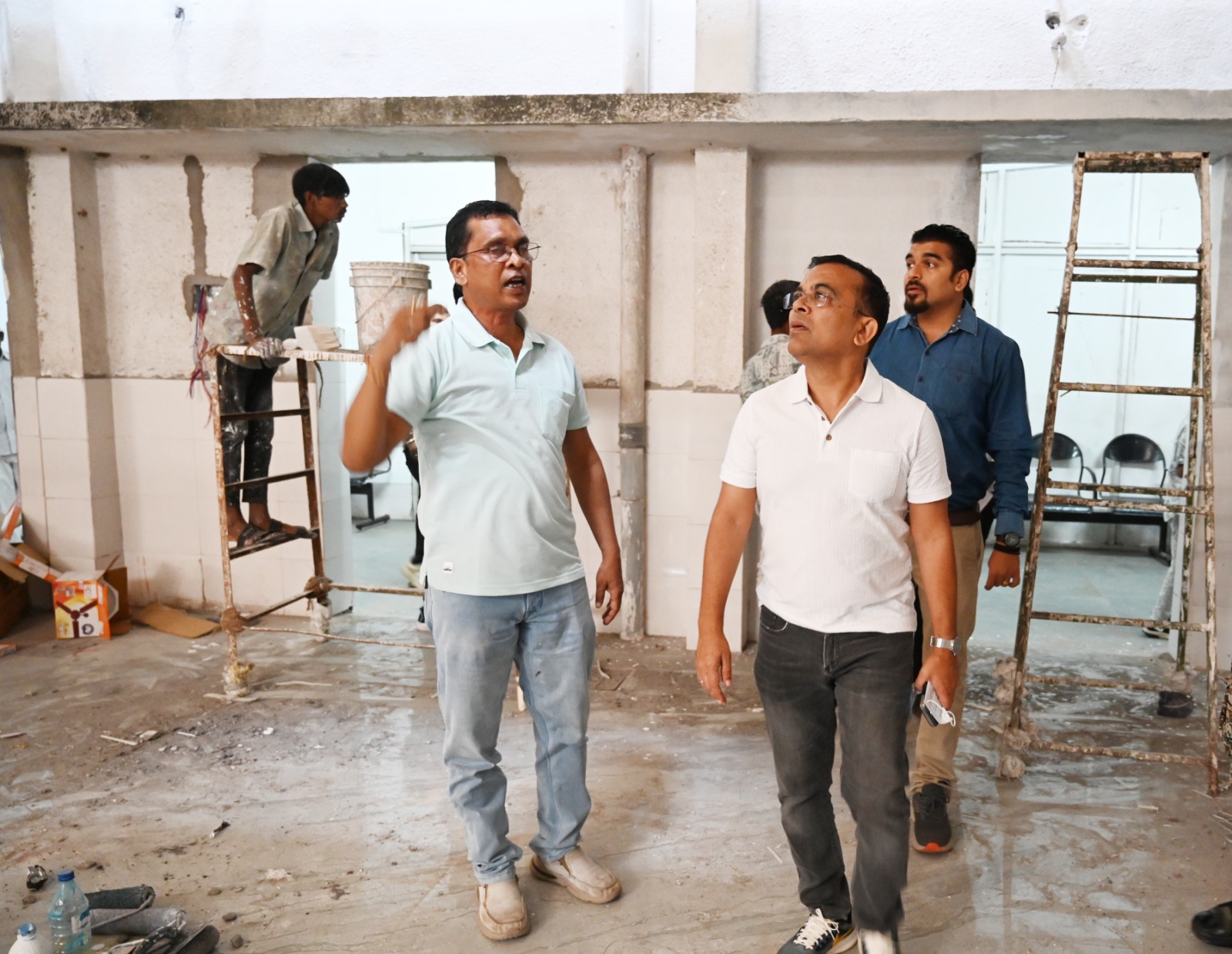 जांजगीर चांपा कलेक्टर जन्मेजय महोबे ने जिला अस्पताल का किया औचक निरीक्षण