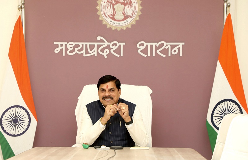 अन्नकूट महोत्सव एवं संध्या भजन कार्यक्रम को वीडियो कॉन्फ्रेंसिंग के जरिए संबोधित अन्नकूट महोत्सव एवं संध्या भजन कार्यक्रम को वीडियो कॉन्फ्रेंसिंग के जरिए संबोधित