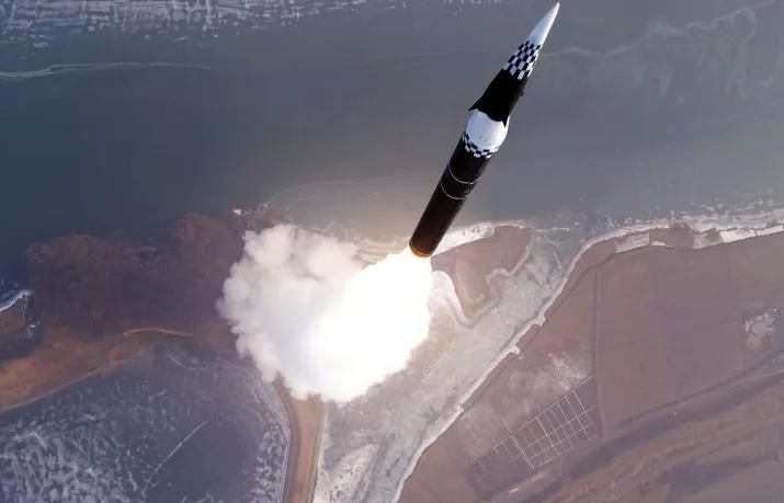 उत्तर कोरिया के मिसाइल प्रक्षेपण पर दक्षिण कोरिया की कड़ी प्रतिक्रिया उत्तर कोरिया के मिसाइल प्रक्षेपण पर दक्षिण कोरिया की कड़ी प्रतिक्रिया