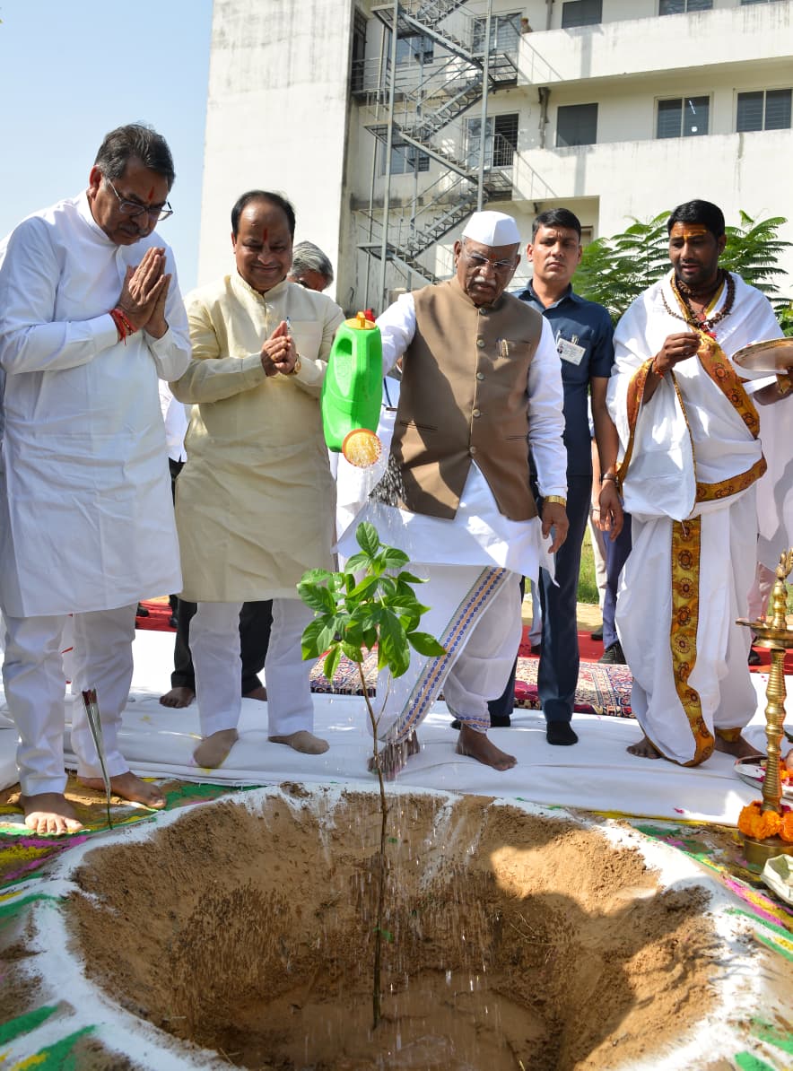 हवा—पानी और मिट्टी की शुद्धता के लिए सब मिलकर कार्य करें:राज्यपाल हवा—पानी और मिट्टी की शुद्धता के लिए सब मिलकर कार्य करें:राज्यपाल