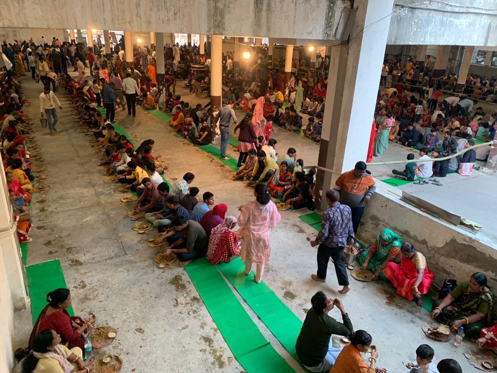 खोले के हनुमान जी मंदिर में  65वां लक्खी अन्नकूट महोत्सव: पौने दो लाख से अधिक श्रद्धालुओं ने ग्रहण की अन्नकूट प्रसादी