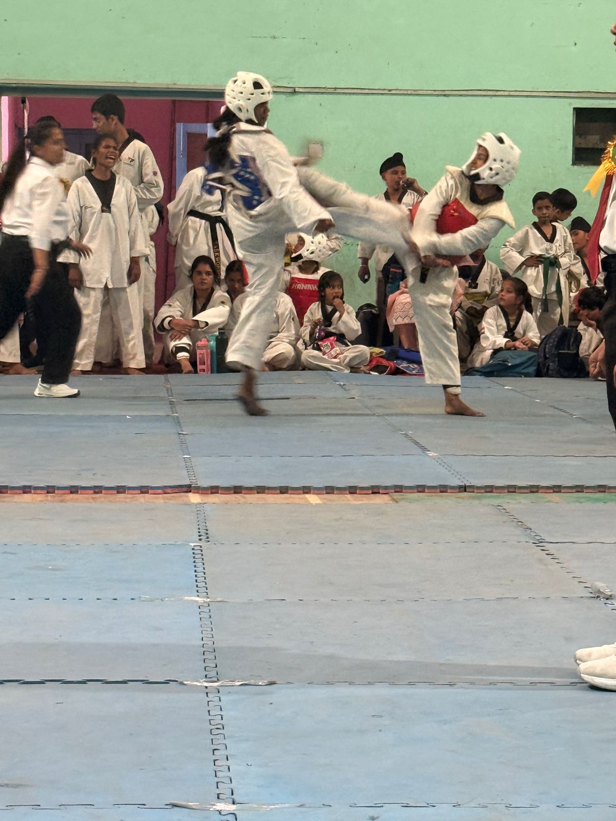 प्रतियोगिता में शामिल बच्चें