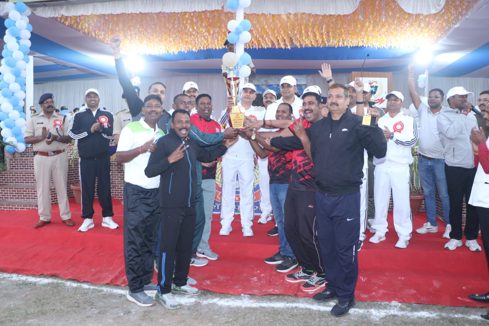 कार्यक्रम की तस्वीर कार्यक्रम की तस्वीर