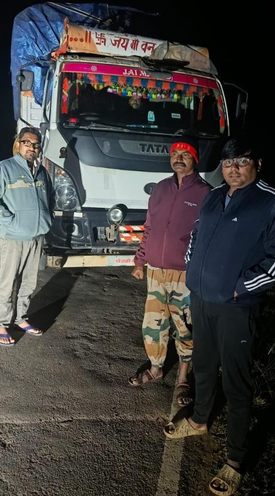 अवैध धान परिवहन पर कार्रवाई