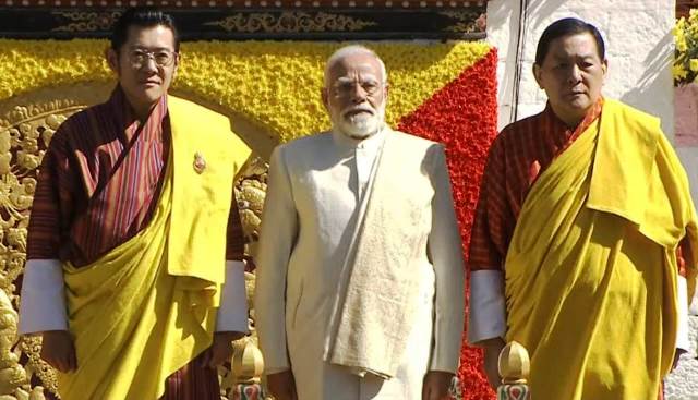 मंगलवार को भूटान में प्रधानमंत्री नरेन्द्र मोदी