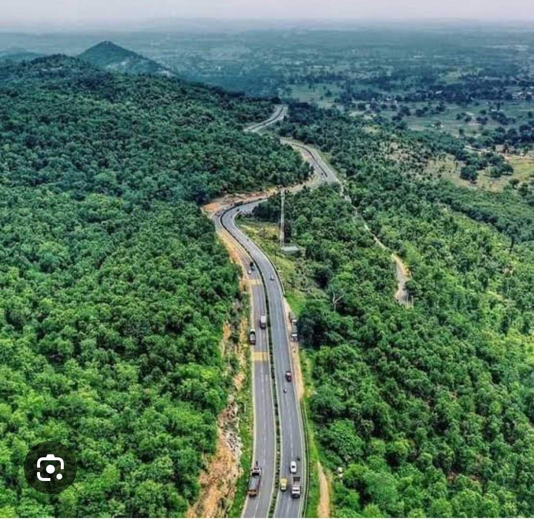 घाटी का फाइल फोटो घाटी का फाइल फोटो