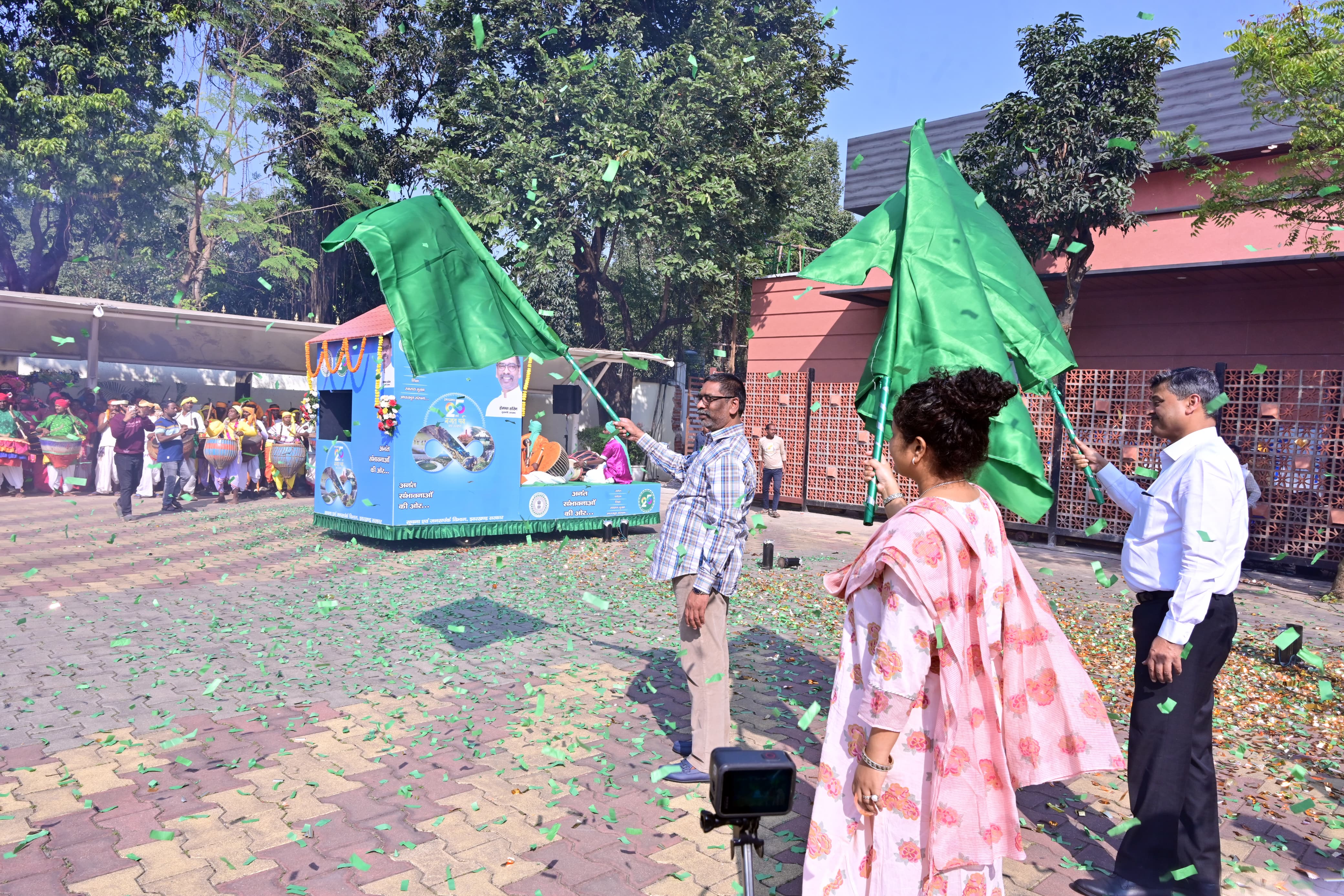 मुख्यमंत्री और विधायक मुख्यमंत्री और विधायक