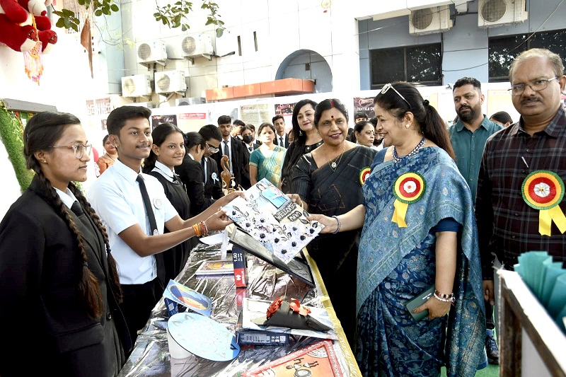 कॅरियर एक्जीविशन-कम-कॉन्फ्रेंस का आयोजन