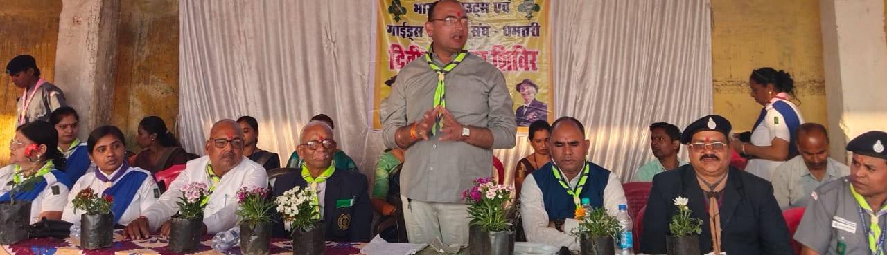 प्रशिक्षण के समापन पर आयोजित कार्यक्रम को संबोधित करते हुए चेतन हिंदुजा।