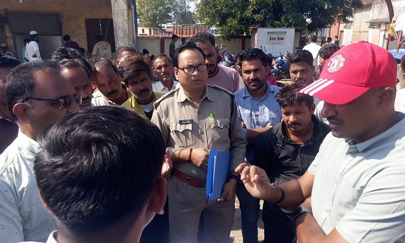 कलेक्टर ने किया कृषि उपज मंडी एवं एसआईआर प्रक्रिया का निरीक्षण