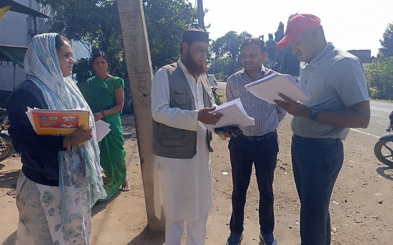 कलेक्टर ने किया कृषि उपज मंडी एवं एसआईआर प्रक्रिया का निरीक्षण