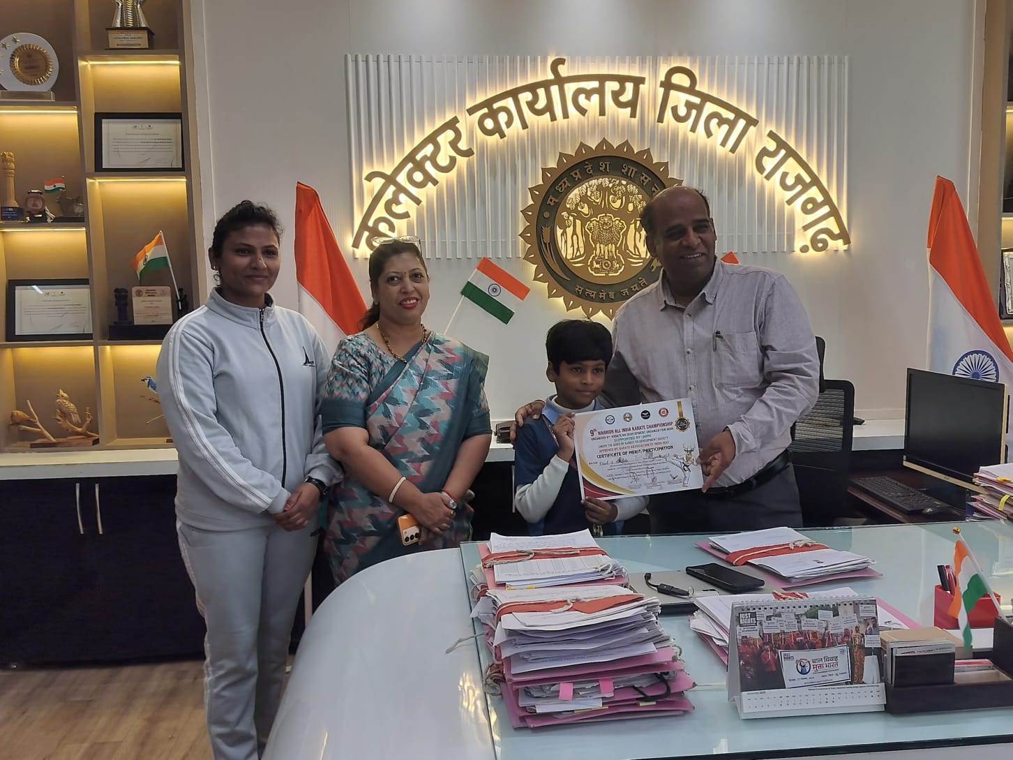 चैंपियनशिप में जीता स्वर्ण पदक,कलेक्टर ने दी बधाई