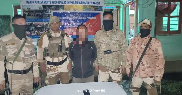 मणिपुर में महिला समेत चार उग्रवादी गिरफ्तार तथा फिरौती वसूली में लिप्त गिरोह पर पुलिस की बड़ी कार्रवाई से संबंधित तस्वीर।