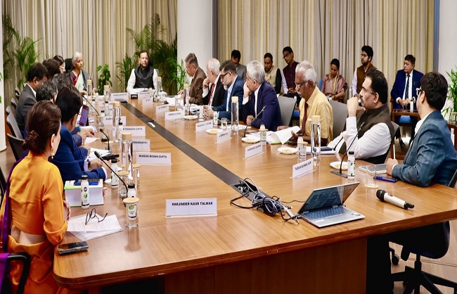 एमएसएमई के हितधारकों के साथ तीसरी बजट-पूर्व परामर्श बैठक की अध्यक्षता करते निर्मला सीतारमण