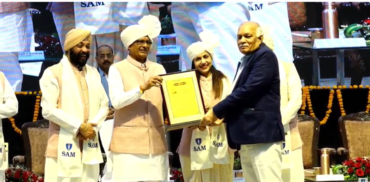 मानद उपाधि (डी.लिट.) से सम्मानित हुए मुख्यमंत्री के संस्कृति सलाहकार श्रीराम तिवारी मानद उपाधि (डी.लिट.) से सम्मानित हुए मुख्यमंत्री के संस्कृति सलाहकार श्रीराम तिवारी