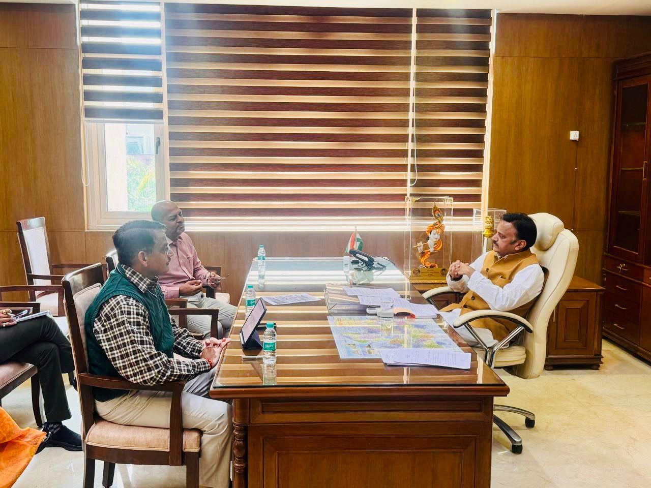 उप मुख्यमंत्री राजेन्द्र शुक्ल ने गुरुवार काे मंत्रालय भोपाल में विभागीय कार्यों की विस्तृत समीक्षा की उप मुख्यमंत्री राजेन्द्र शुक्ल ने गुरुवार काे मंत्रालय भोपाल में विभागीय कार्यों की विस्तृत समीक्षा की