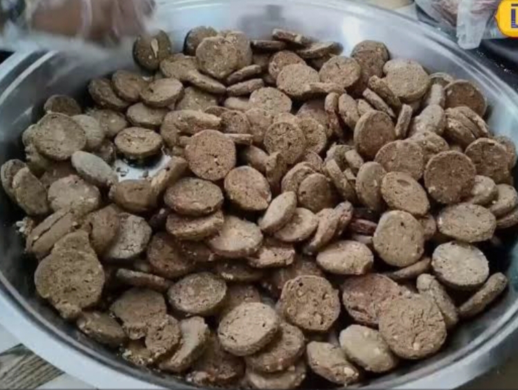 अशोकनगर के महुआ के लड्डू और बिस्किट दिखेंगे अंतर्राष्ट्रीय वन मेला में भोपाल