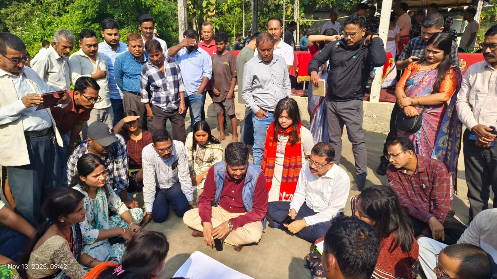 भारत-भूटान सीमा क्षेत्र के अंदरूनी इलाकों में तामुलपुर जिला प्रशासन की विशेष बैठक।