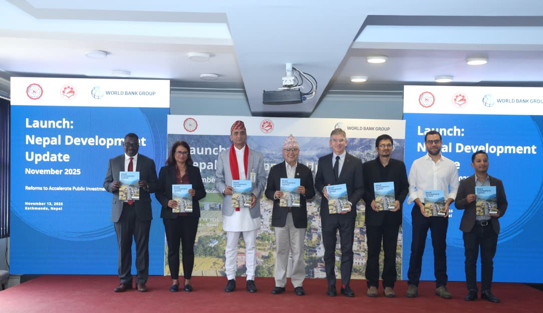 विश्व बैंक द्वारा जारी किया गया आर्थिक रिपोर्ट