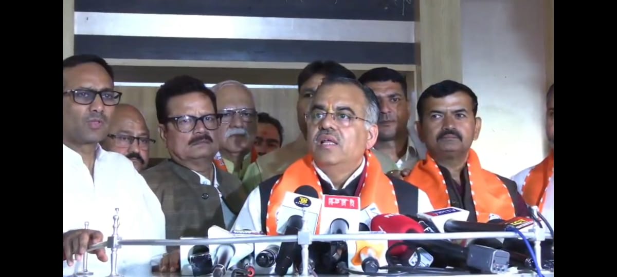 अब वंदे मातरम गीत गायन के हर जिले में होंगे विविध कार्यक्रम: तरुण चुघ अब वंदे मातरम गीत गायन के हर जिले में होंगे विविध कार्यक्रम: तरुण चुघ