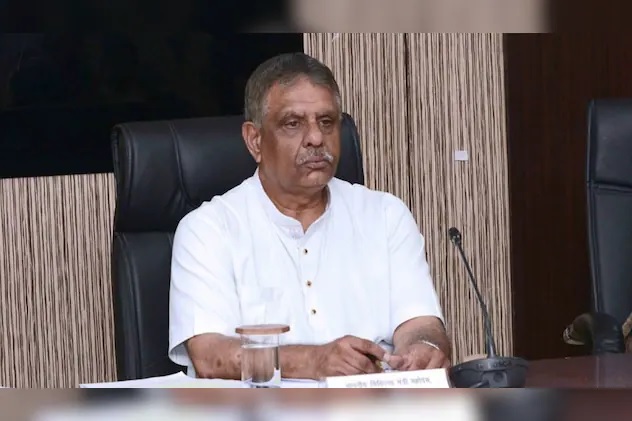 चिकित्सा एवं स्वास्थ्य मंत्री गजेन्द्र सिंह खींवसर चिकित्सा एवं स्वास्थ्य मंत्री गजेन्द्र सिंह खींवसर