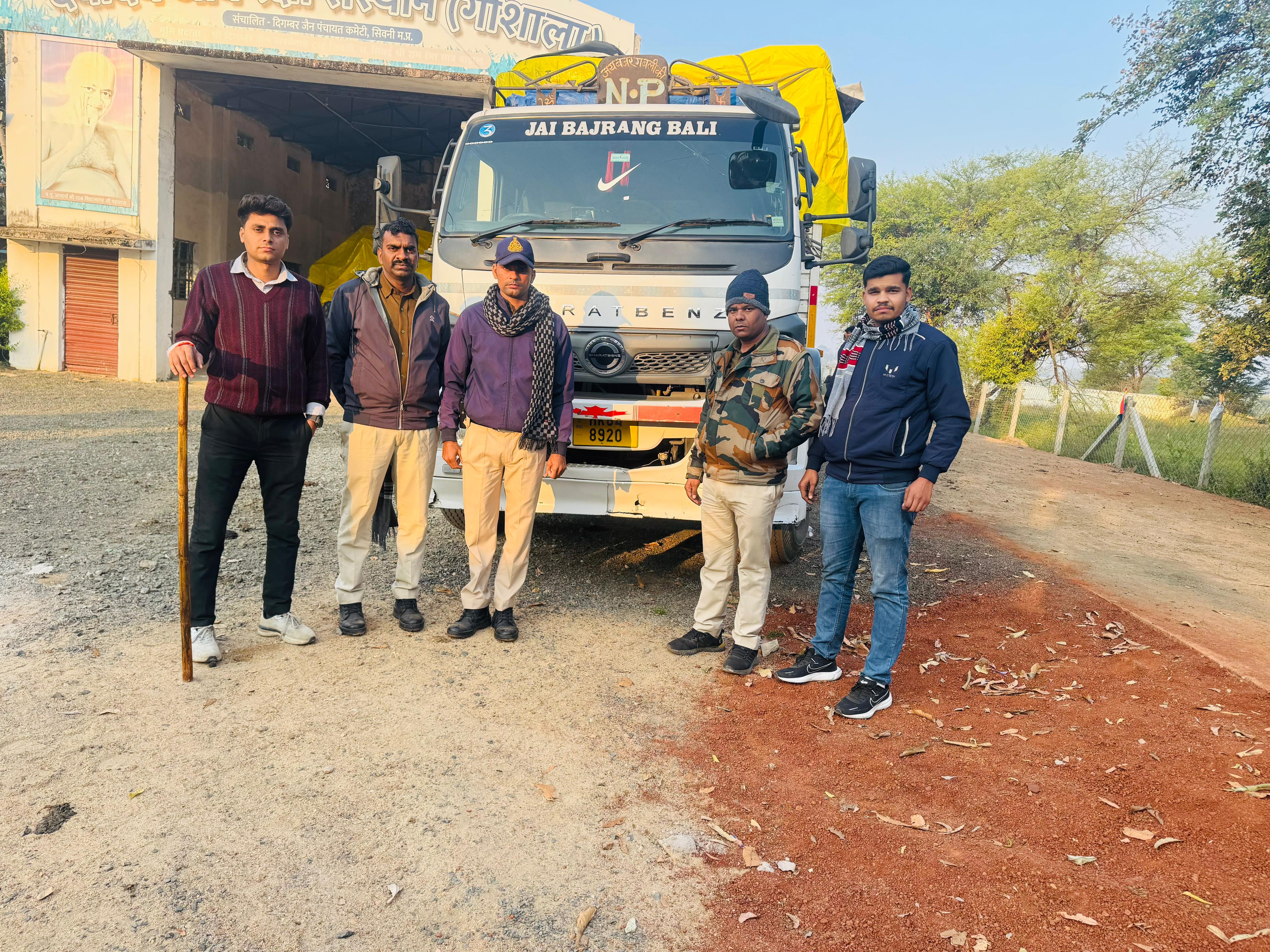 Seoni: Kotwali police took major action under the Animal Cruelty Act late last night.