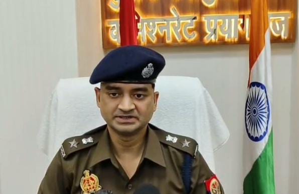 प्रयागराज पुलिस उपायुक्त नगर मनीष कुमार शांडिल्य का छाया चित्र प्रयागराज पुलिस उपायुक्त नगर मनीष कुमार शांडिल्य का छाया चित्र