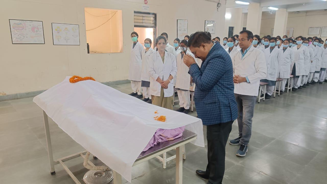 स्व. बिसाहू दास महंत स्मृति चिकित्सा महाविद्यालय में कैडेवरिक ओथ समारोह संपन्न