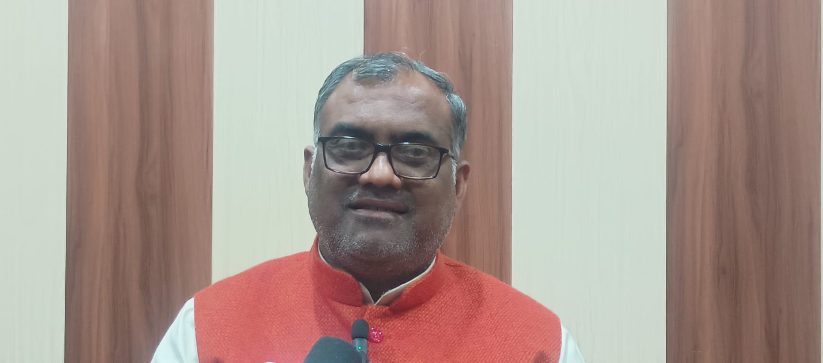 राज्य मंत्री गिरीश चंद्र यादव राज्य मंत्री गिरीश चंद्र यादव