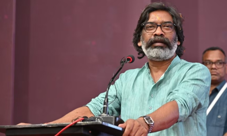 मुख्यमंत्री सहित अन्य