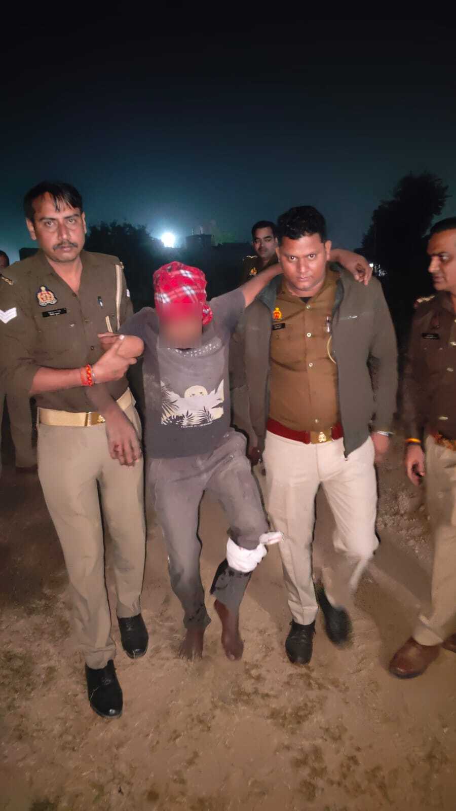 गिरफ़्तार अभियुक्त गिरफ़्तार अभियुक्त