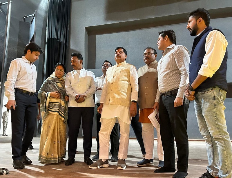 गोपाल मंदिर का औचक निरीक्षण