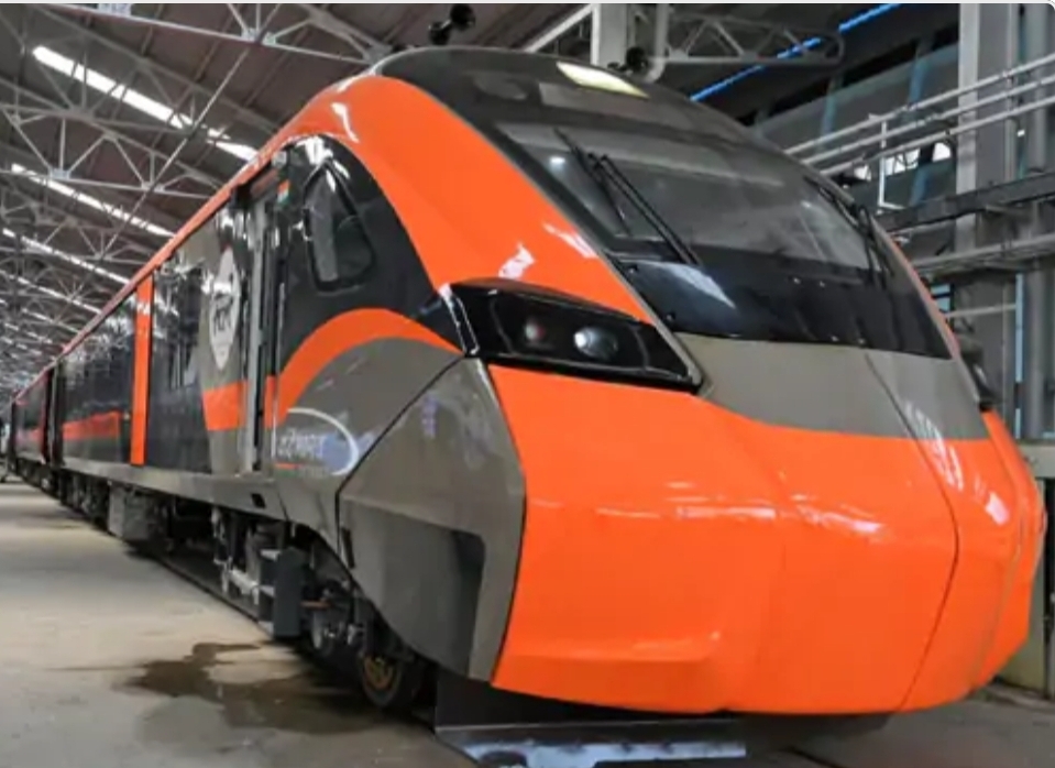 देश की पहली ‘स्लीपर वंदे भारत ट्रेन’