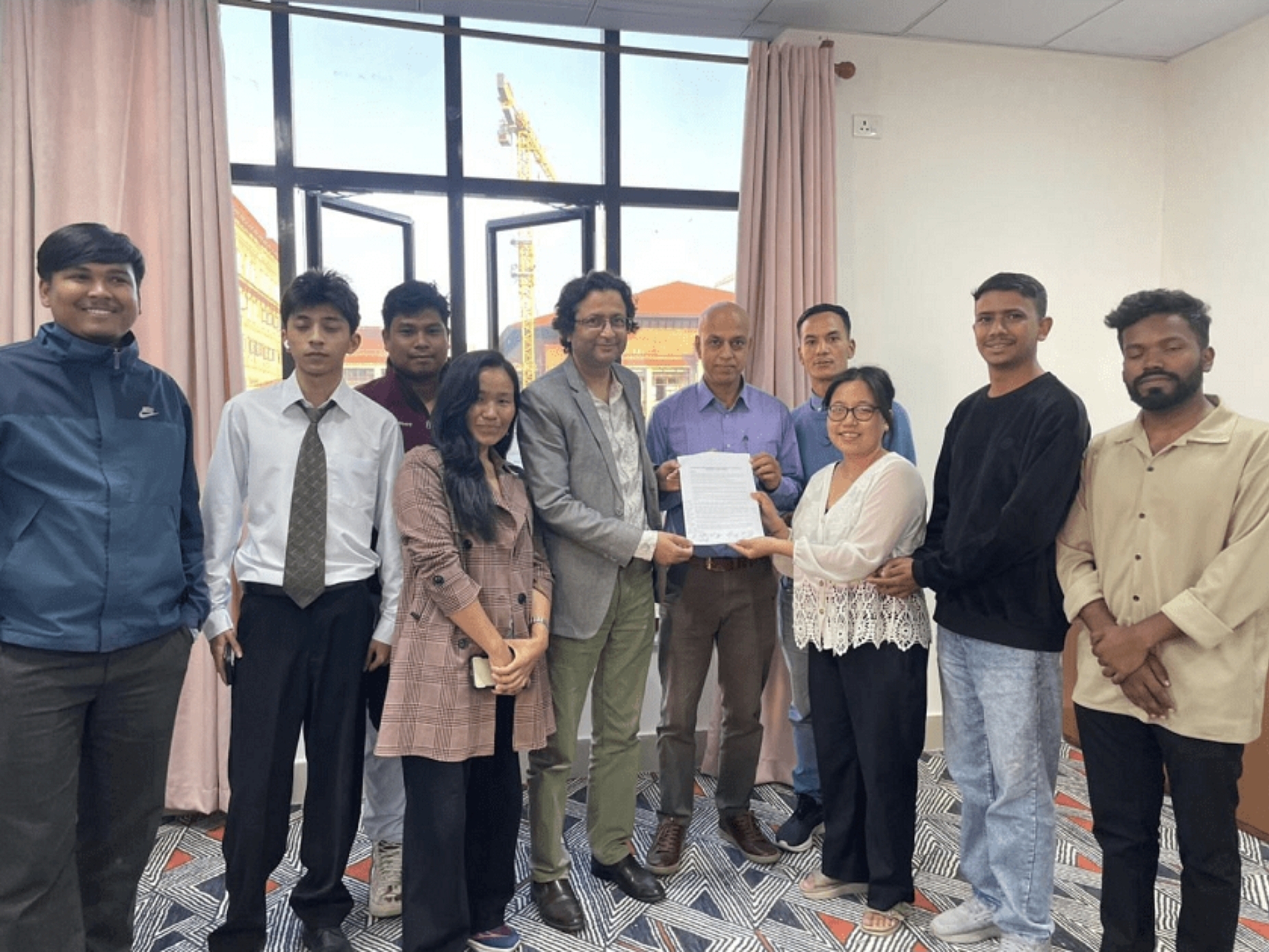 जेन जी समुह द्वारा सरकार को सम्झौता का ड्राफ्ट प्रस्तुत करते हुए