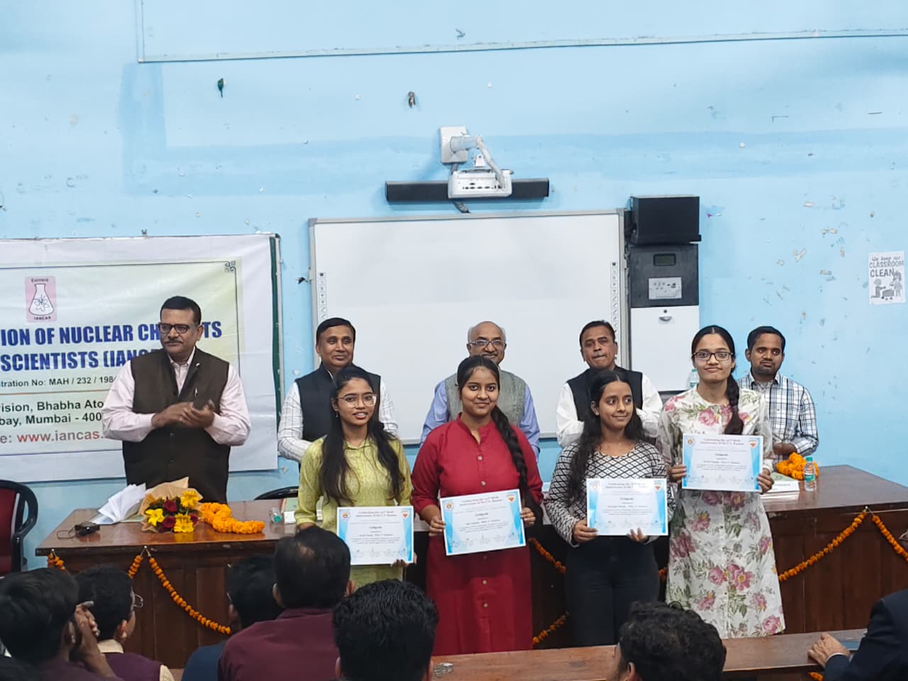 *डी.डी.यू. गोरखपुर विश्वविद्यालय में परमाणु विज्ञान पर विशेष कार्यक्रम सम्पन्न*