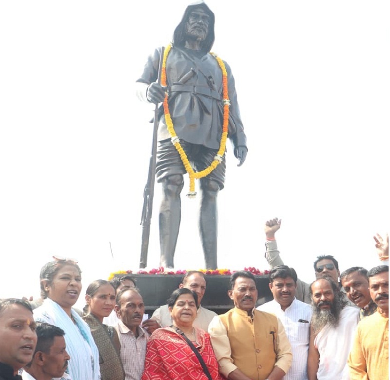 पातालपानी में भगवान बिरसा मुंडा की 150वीं जयंती पर जनजातीय गौरव दिवस का जिला स्तरीय समारोह