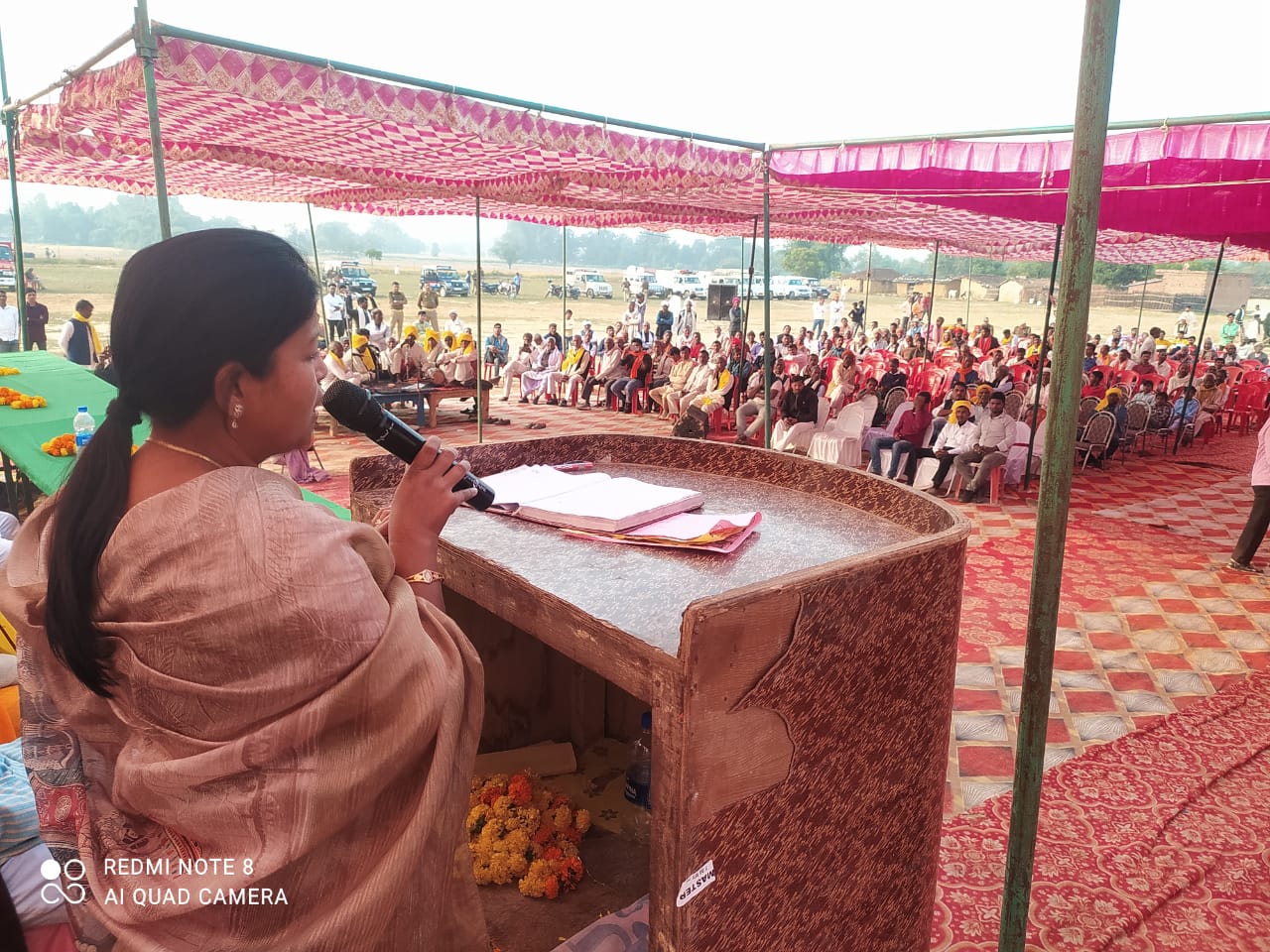 हथेडा गांव में विरसा मुण्डा जयन्ती पर सभा को सम्बोधित करती विधायक छानवे रिंकी कोल। हथेडा गांव में विरसा मुण्डा जयन्ती पर सभा को सम्बोधित करती विधायक छानवे रिंकी कोल।