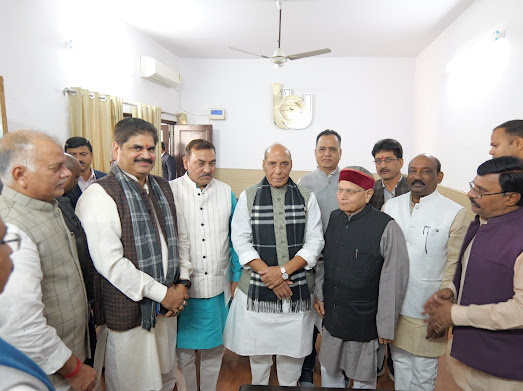 कर्मचारी शिक्षक संयुक्त मोर्चा उत्तर प्रदेश के पदाधिकारी आज लखनऊ के सांसद एवं केंद्रीय रक्षा मंत्री राजनाथ सिंह से मिले; कर्मचारी शिक्षक संयुक्त मोर्चा उत्तर प्रदेश के पदाधिकारी आज लखनऊ के सांसद एवं केंद्रीय रक्षा मंत्री राजनाथ सिंह से मिले;