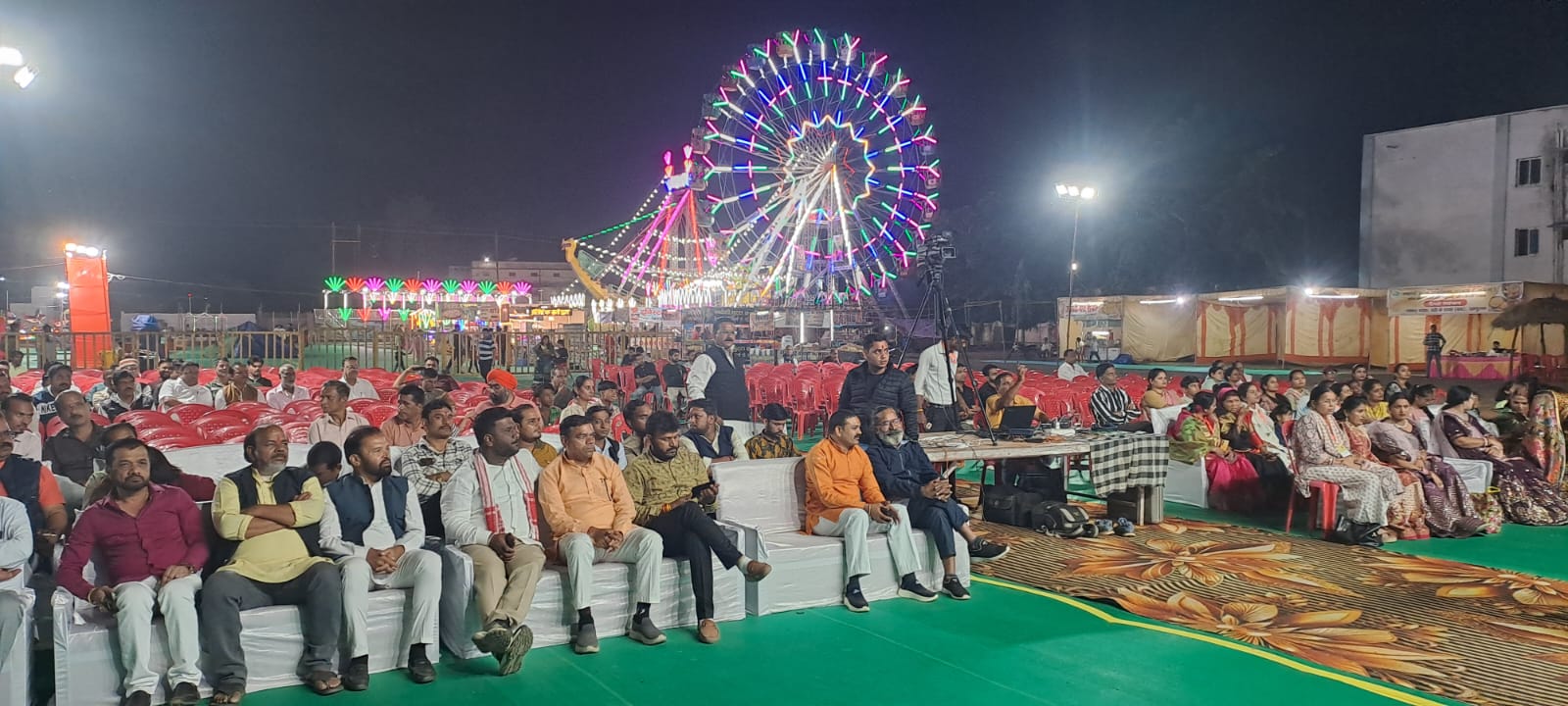 दमोह-स्वदेशी मेला में जैविक उत्पाद एवं किसानों की अनदेखी