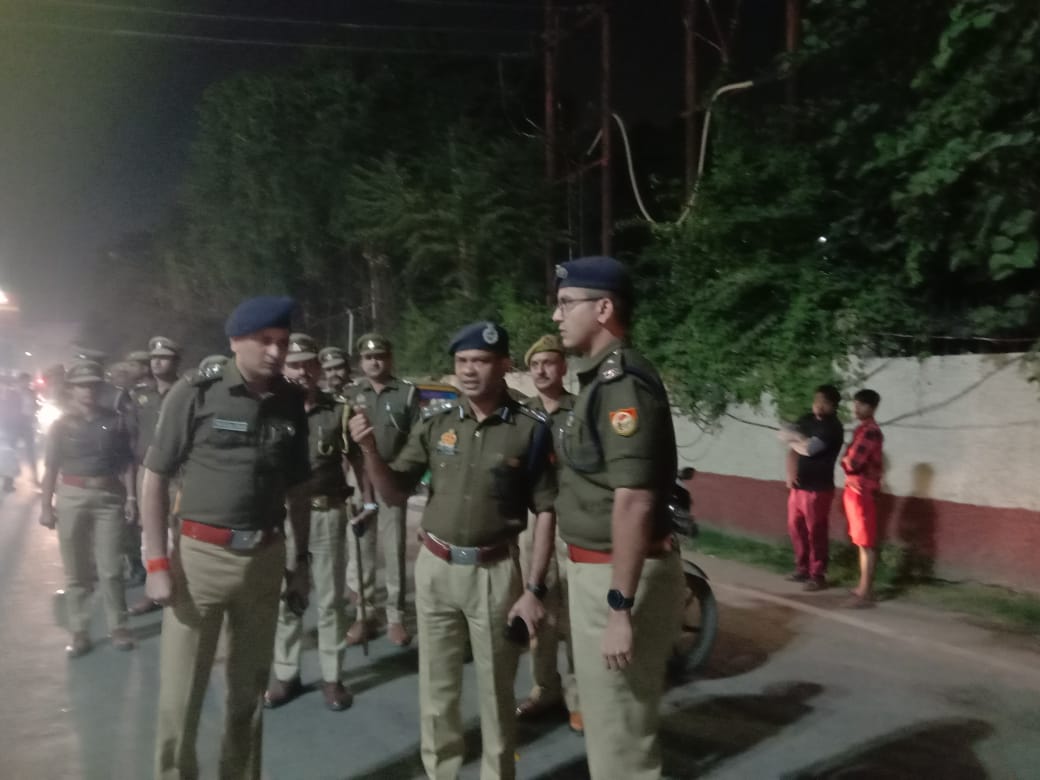 डीआईजी ने किया शहर का पैदल निरीक्षण, जाम को लेकर दिए कड़े निर्देश*