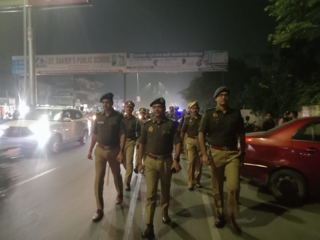 डीआईजी ने किया शहर का पैदल निरीक्षण, जाम को लेकर दिए कड़े निर्देश*