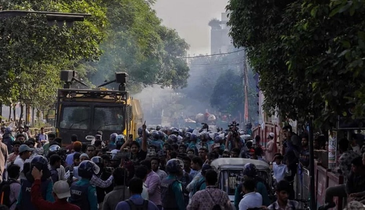 बांग्लादेश में हसीना की फांसी की सजा के बाद तनाव