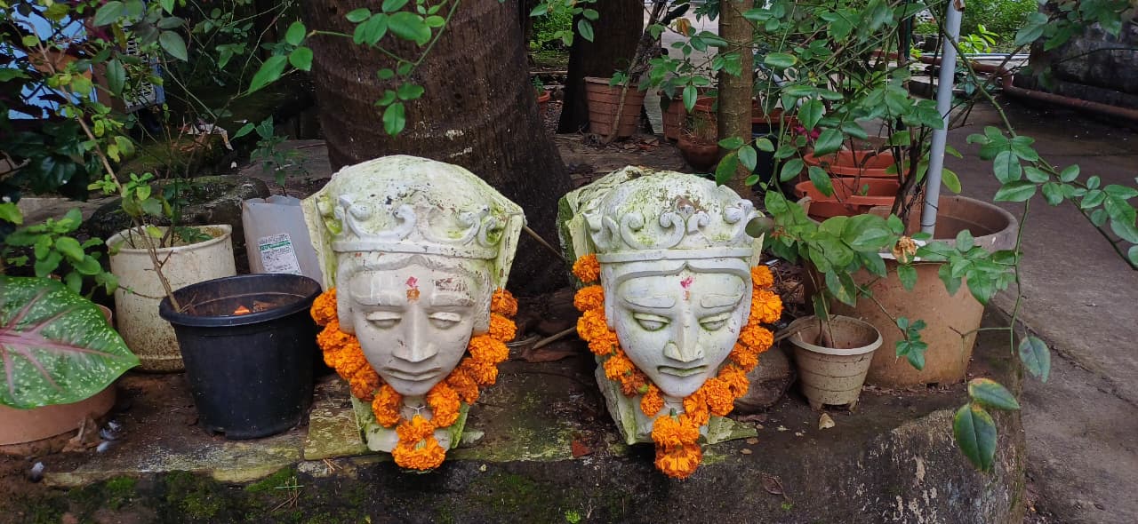 Ancient statuse of saints found Dilapidated bangla