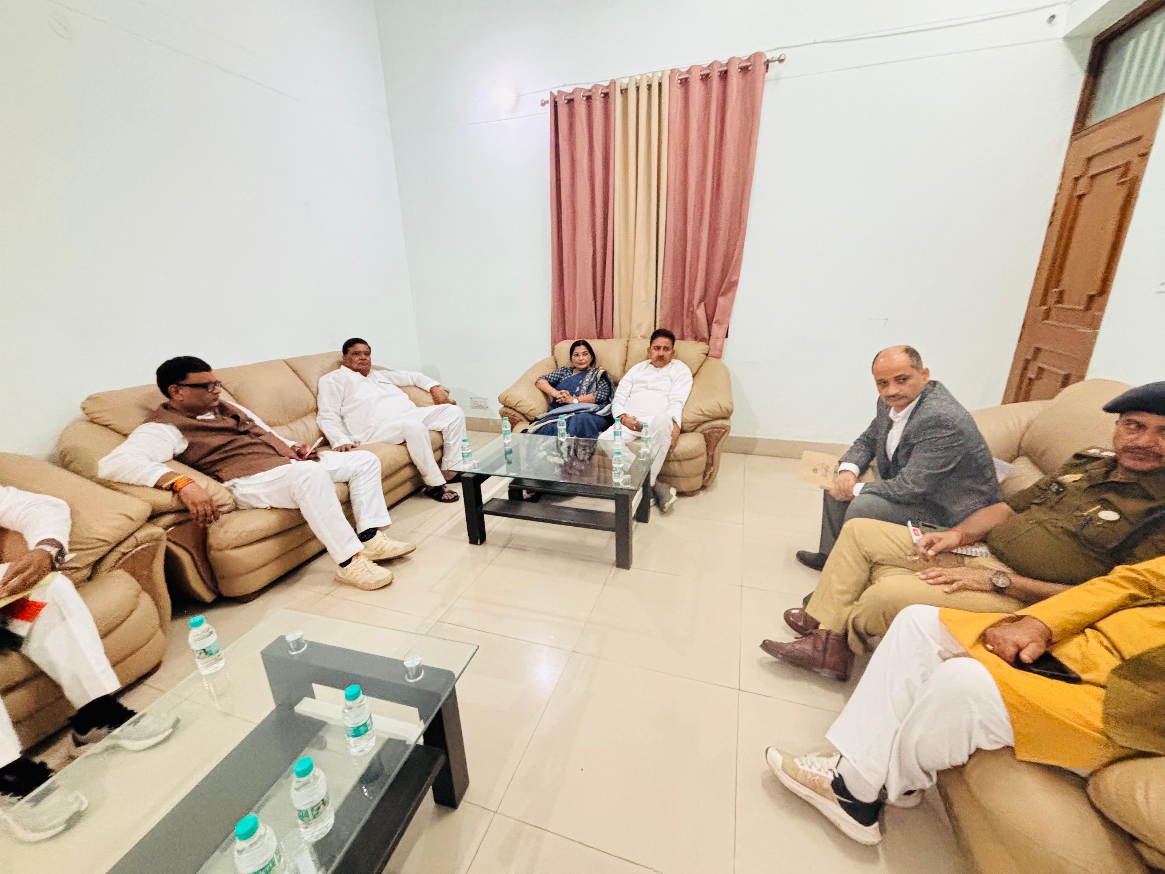 कन्नौज: उर्बरक की ओवर रेटिंग पर लगाम लगती दिखनी चाहिए: रजनी