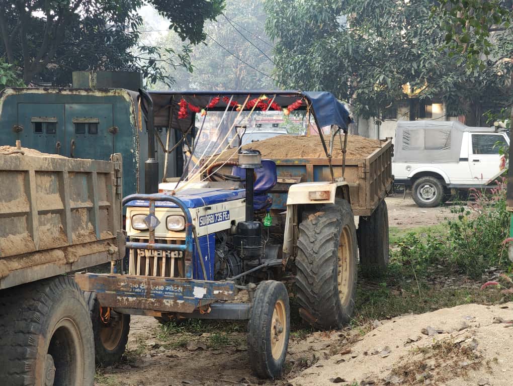 जब्त गाड़ी जब्त गाड़ी