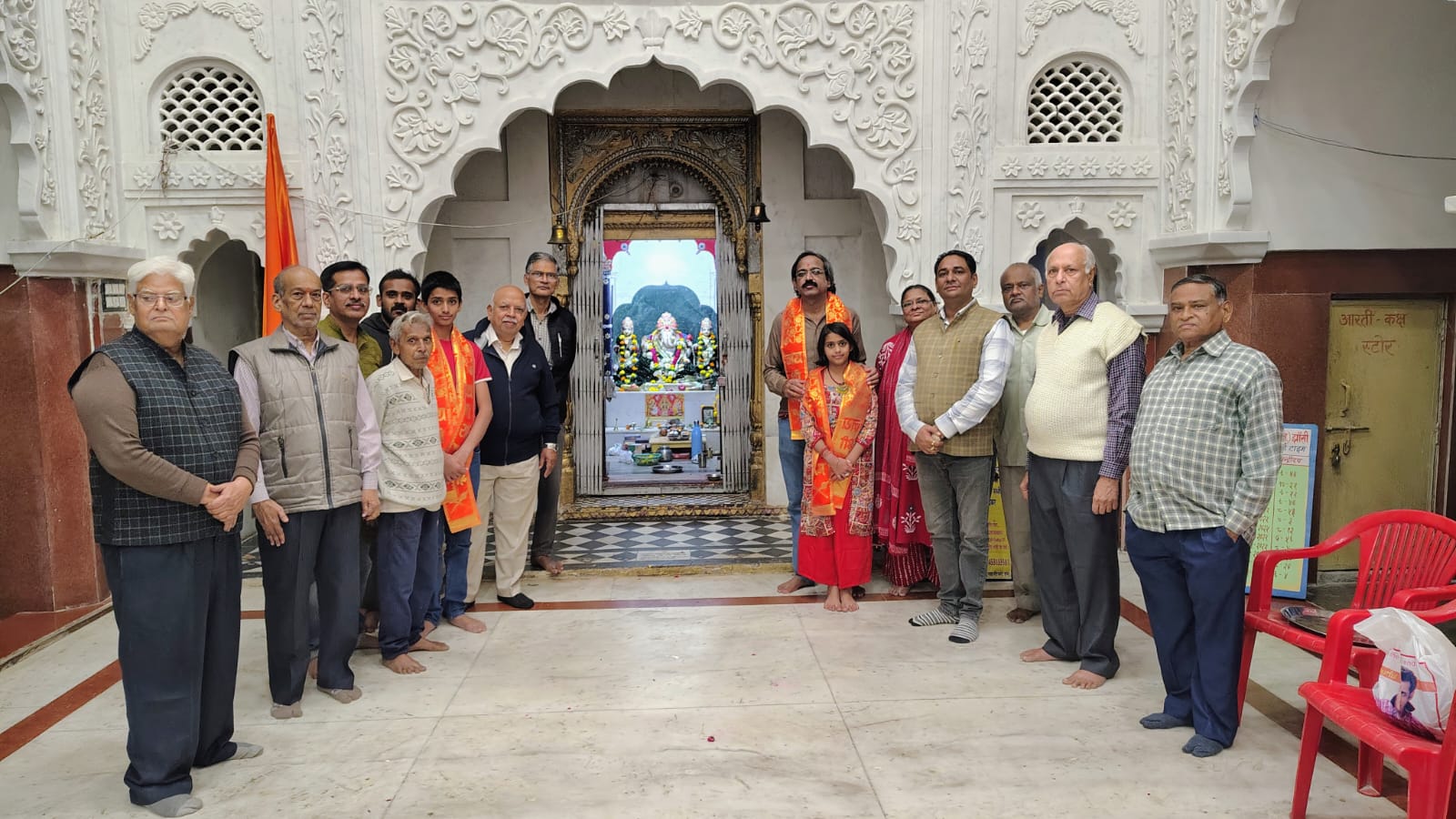 गणेश मंदिर पर महारानी लक्ष्मीबाई के वंशज