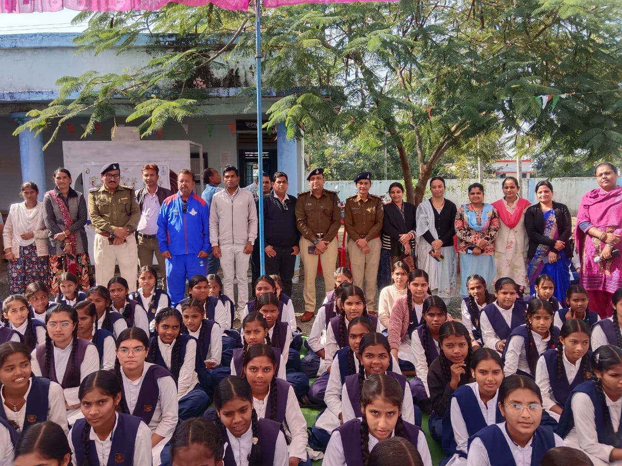 Seoni: Under Operation Muskaan, the Superintendent of Police held an awareness discussion with the students.