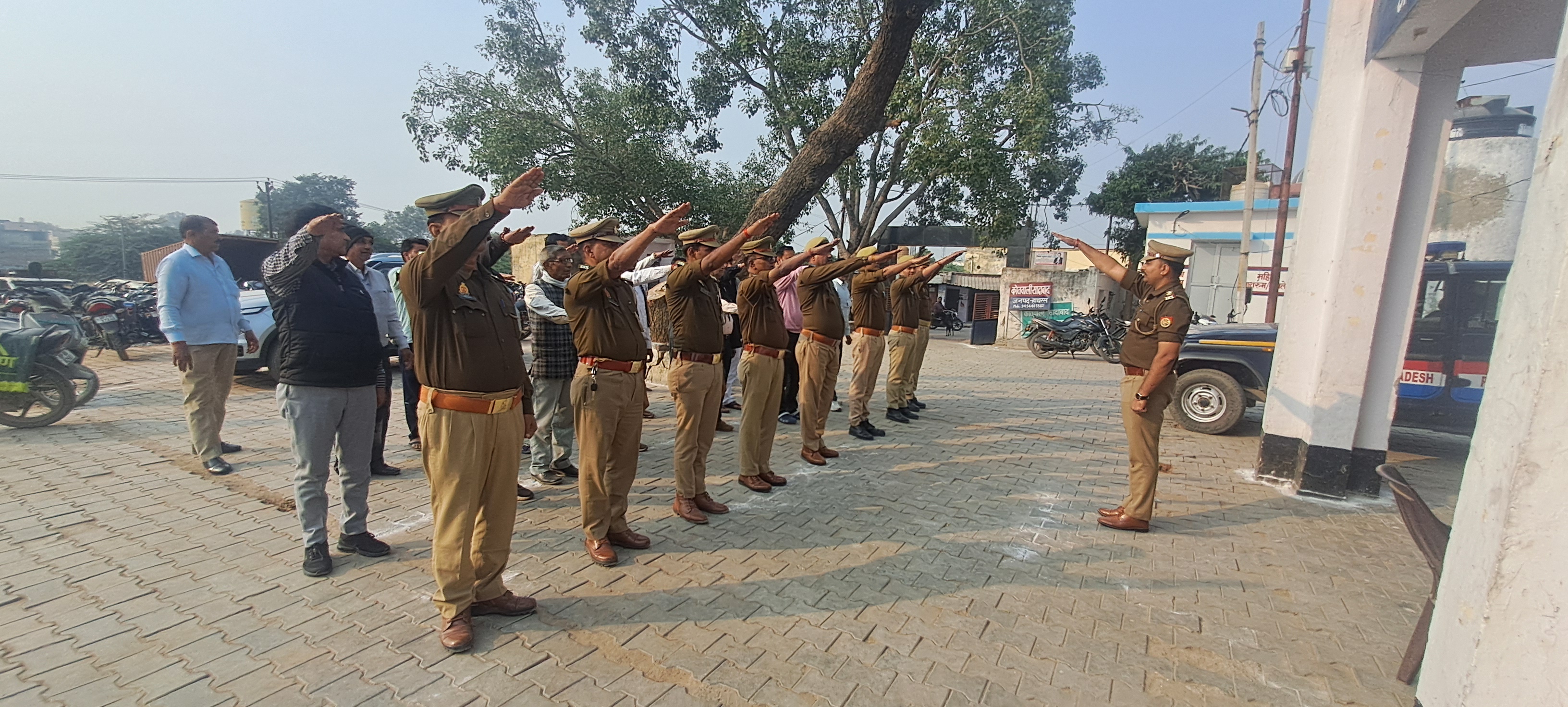 नशे का अवैध कारोबार करने वालों को सिखाएंगे सबक नशे का अवैध कारोबार करने वालों को सिखाएंगे सबक
